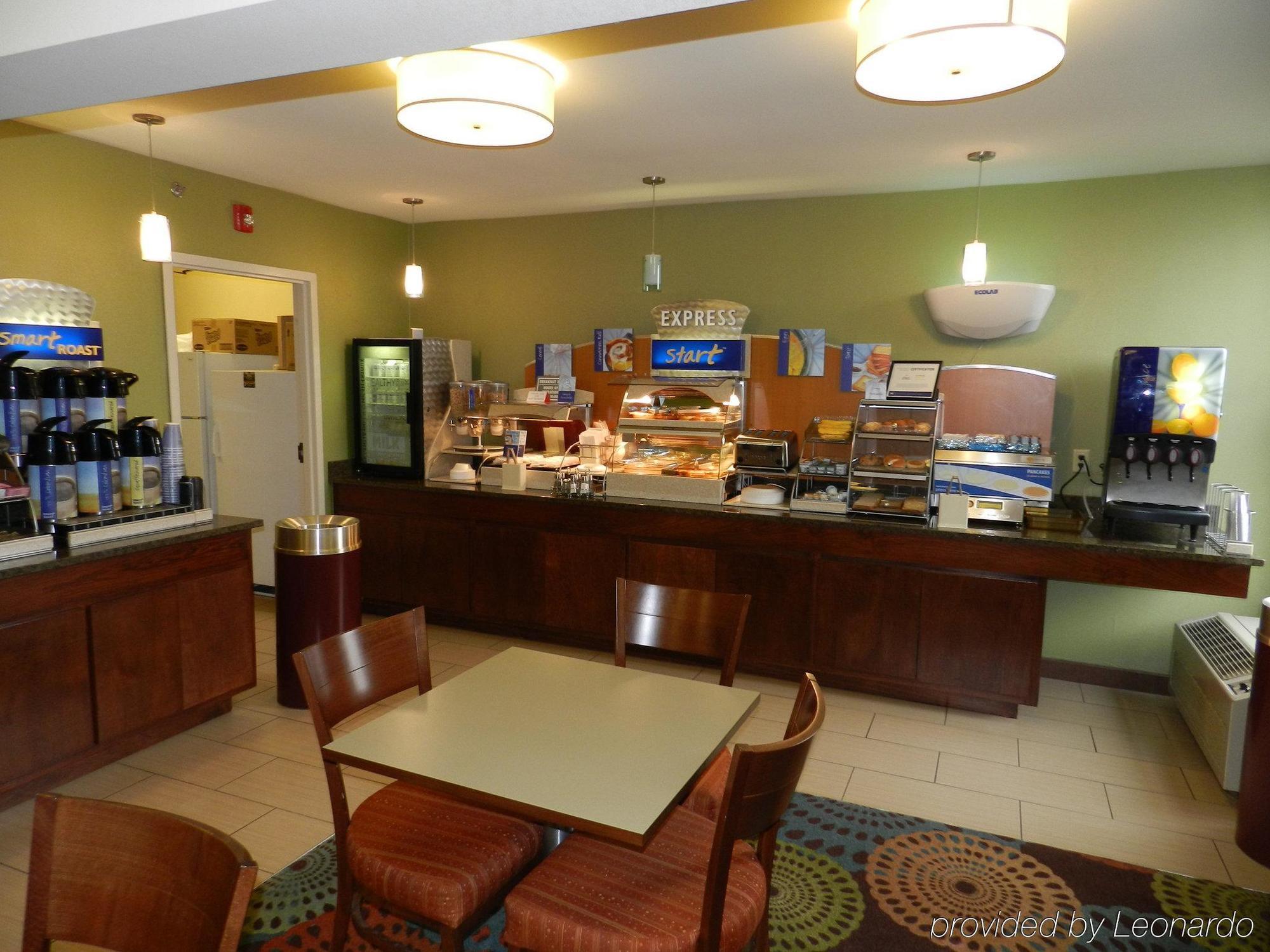 Holiday Inn Express Anderson I-85 - Exit 27- Highway 81 By Ihg Ресторан фото